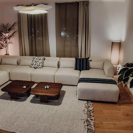 Apartamento Premium 3br Apartment, Stunning Views Overlooking The Station