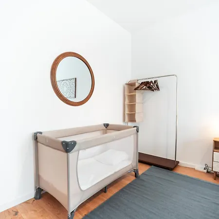Premium 3br Apartment, Stunning Views Overlooking The Station * Coblenza